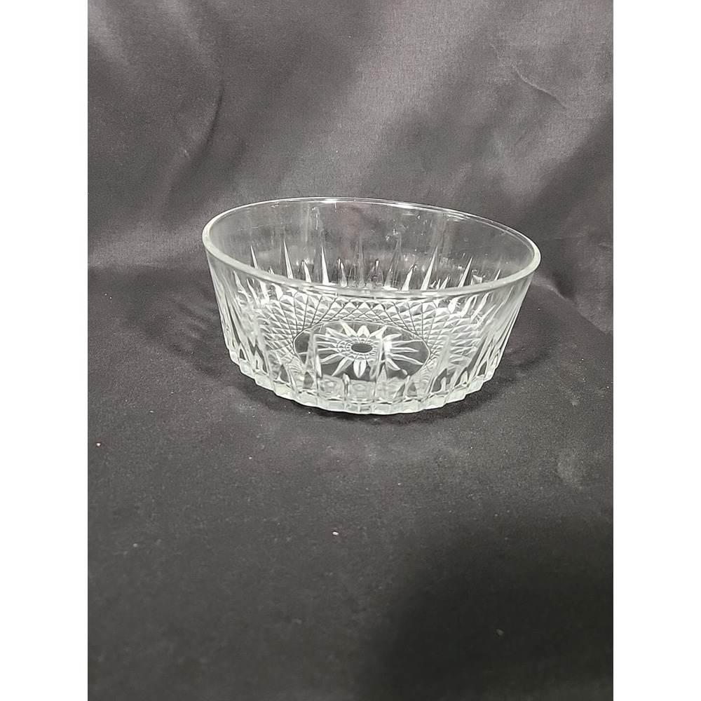 Cristal D'Arques Arcoroc France‎ Diamant Durand 8" Crystal Serving Bowl Vintage